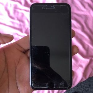 iPhone 6s works good